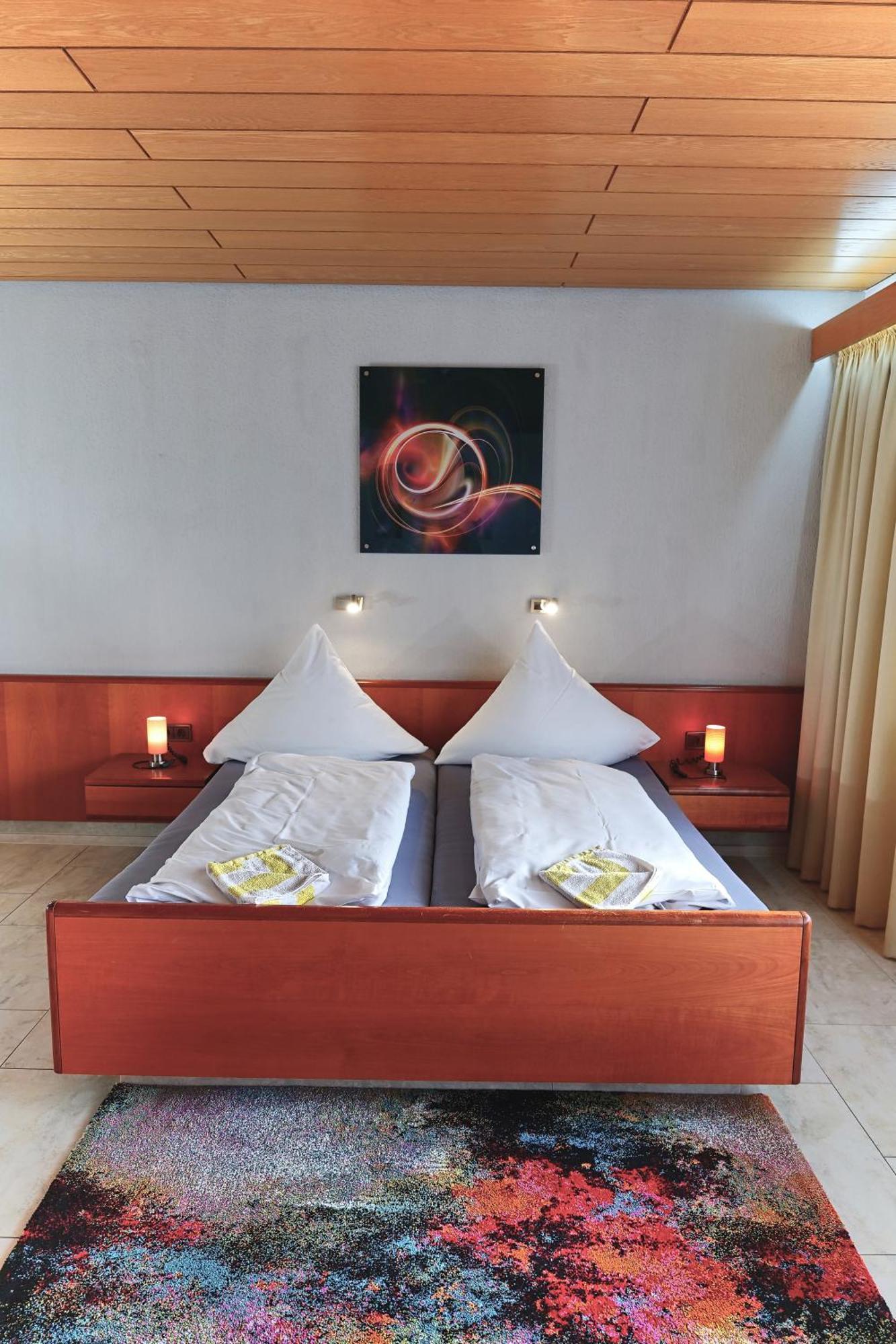Hotel Garni Sebastian Kirrweiler  المظهر الخارجي الصورة