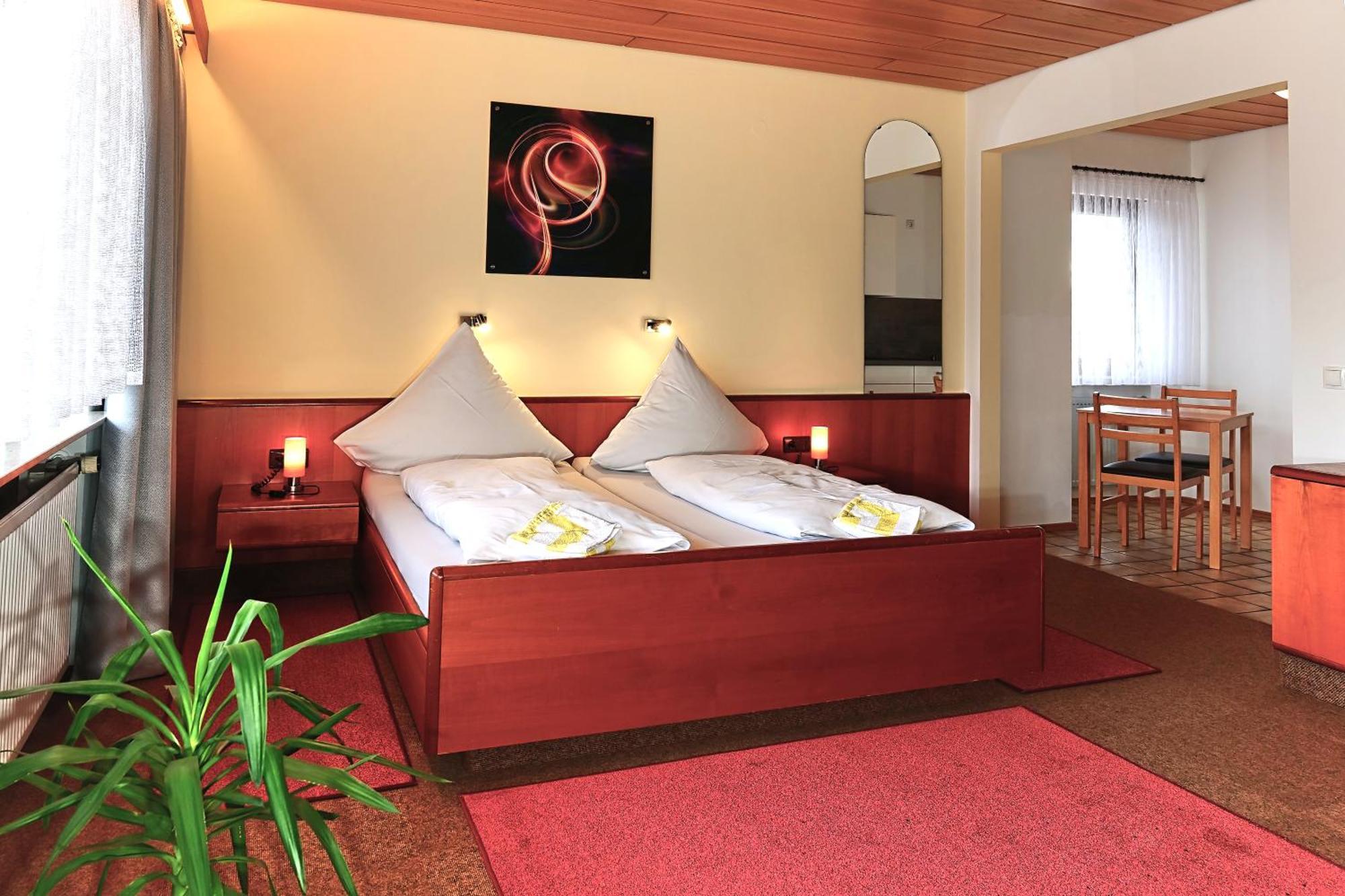 Hotel Garni Sebastian Kirrweiler  المظهر الخارجي الصورة