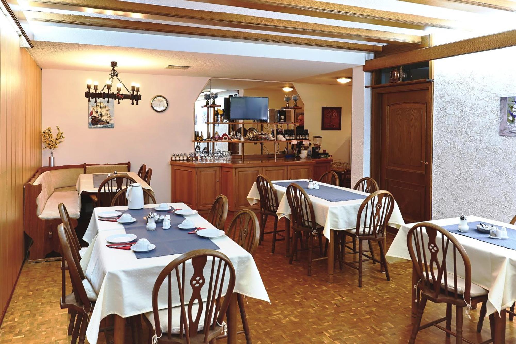 Hotel Garni Sebastian Kirrweiler  المظهر الخارجي الصورة