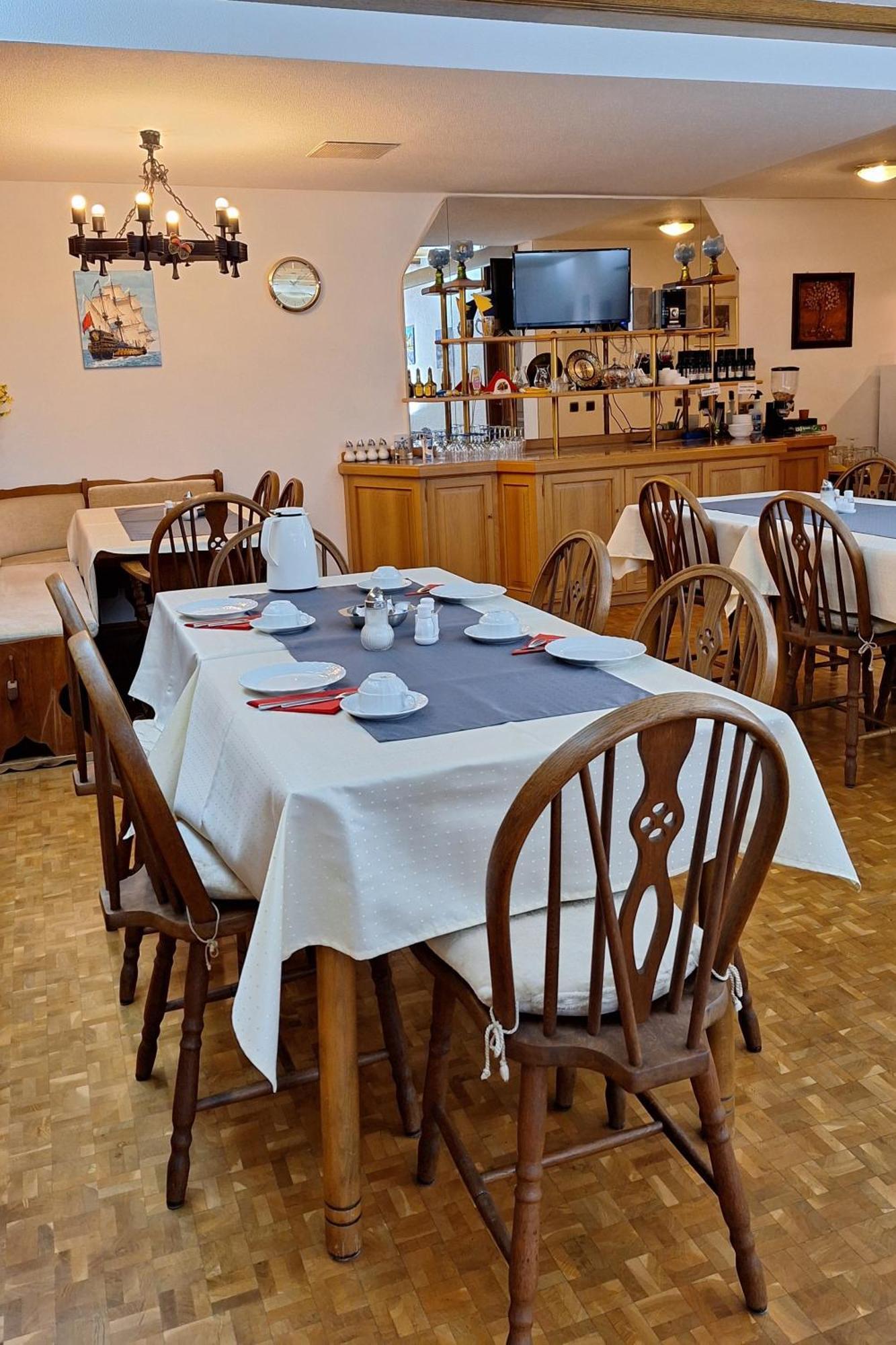 Hotel Garni Sebastian Kirrweiler  المظهر الخارجي الصورة